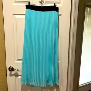 Pleated maxi skirt